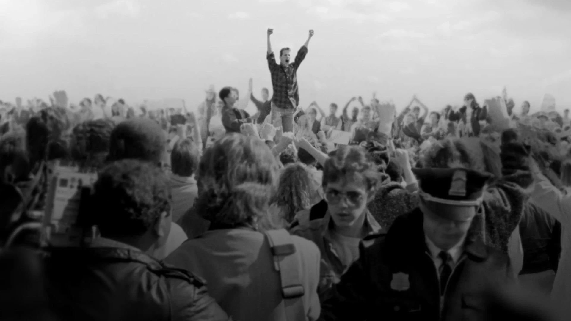 Hiệu Trưởng Khiếm Thính Đầu Tiên